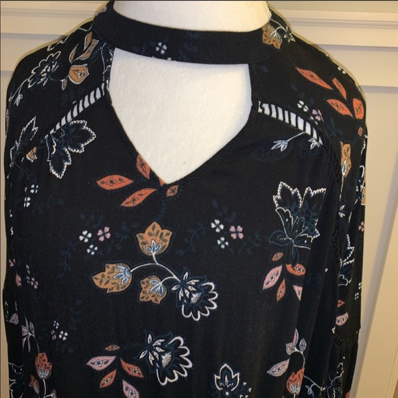 Maurices Large Fall and Leaves Long-Sleeve Fall Shirt - Picture 12 of 13